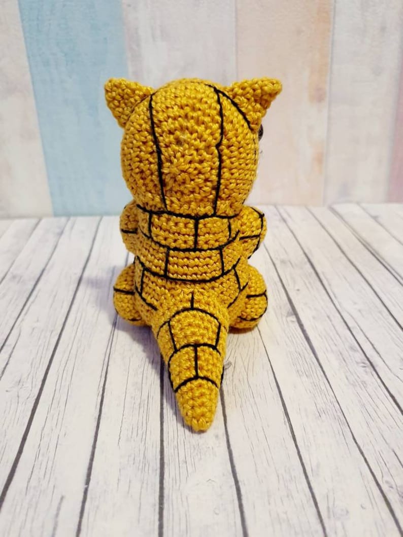 Amigurumi Pokemon Sandshrew - UnicateArt