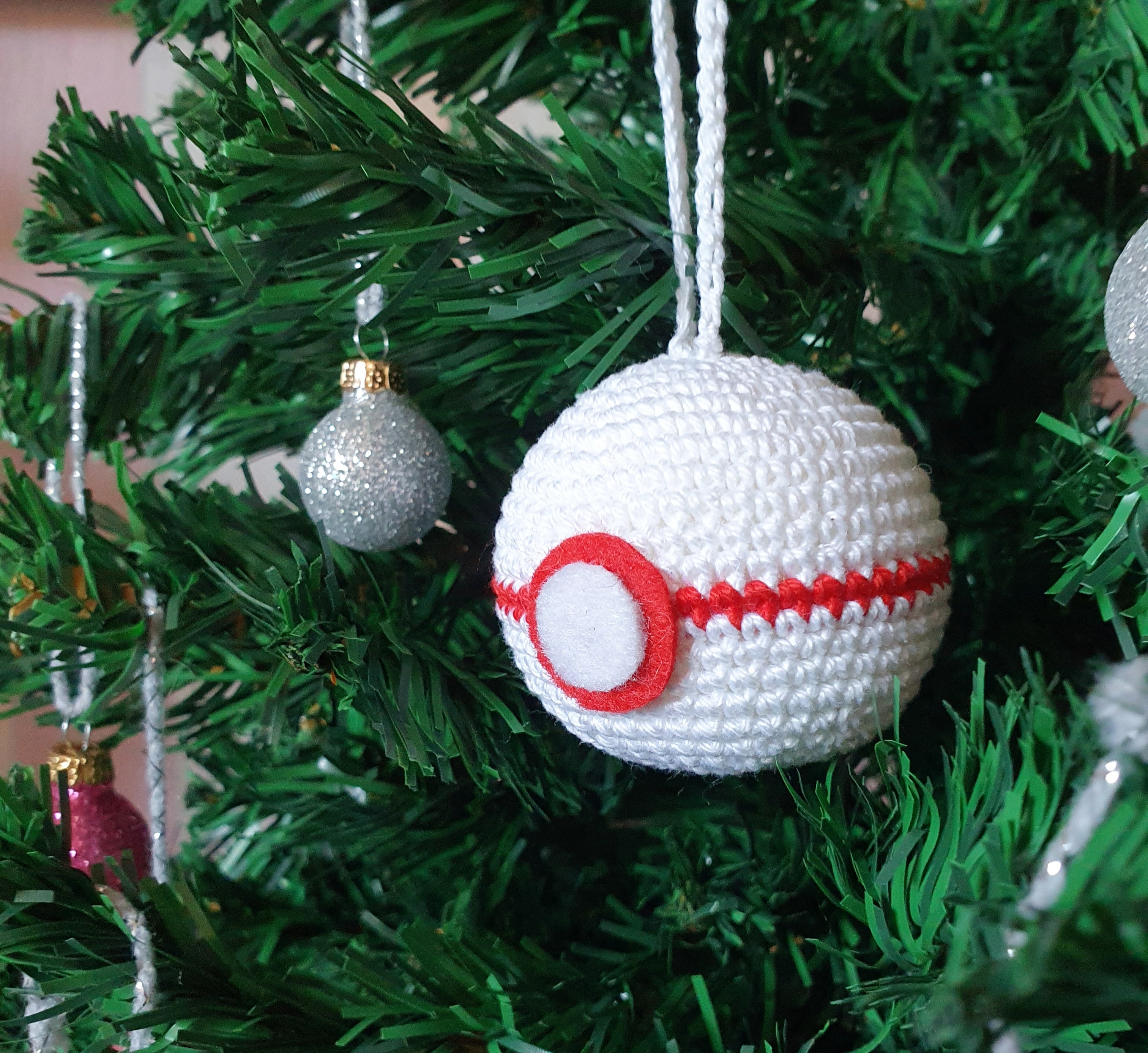 Christmas Tree Ornament Pokeball Premierball