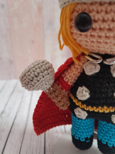 Amigurumi Thor Marvel - UnicateArt