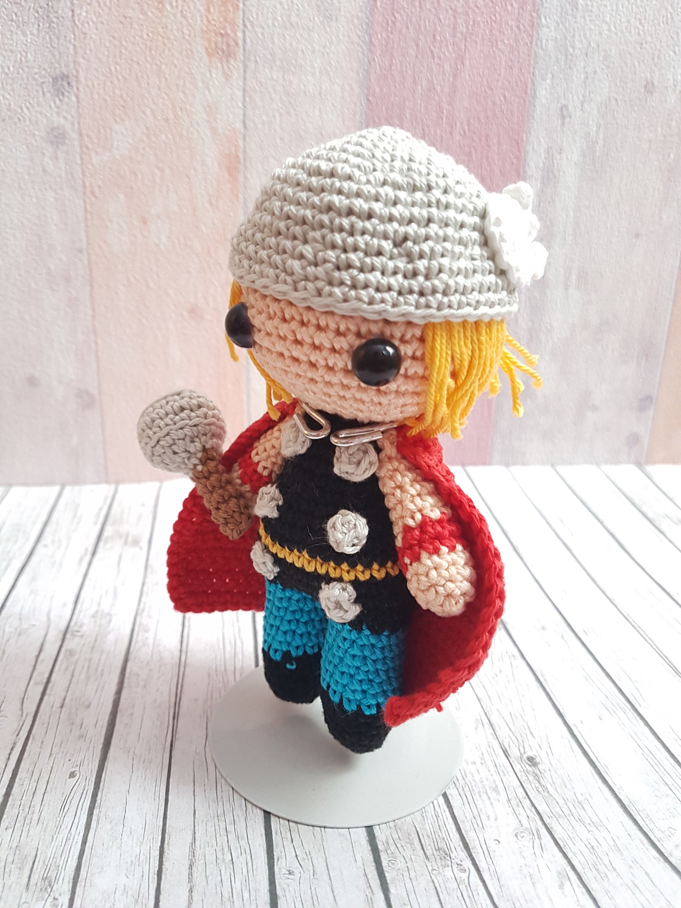 Amigurumi Thor Marvel - UnicateArt